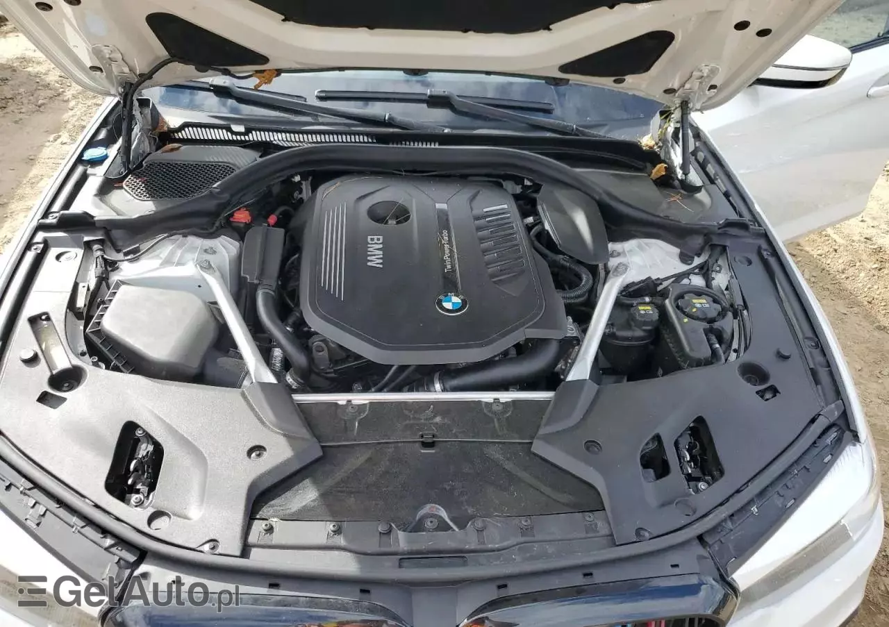 BMW Seria 5  540i xDrive M Sport sport