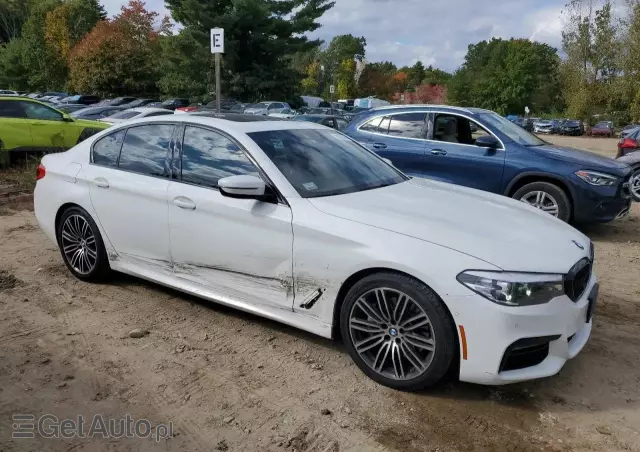 BMW Seria 5  540i xDrive M Sport sport