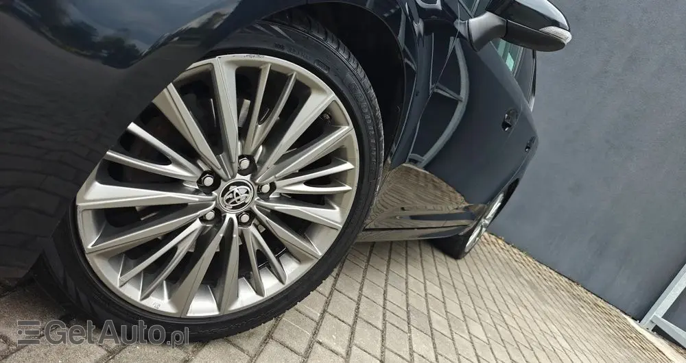 TOYOTA Avensis 2.0 D-4D Prestige