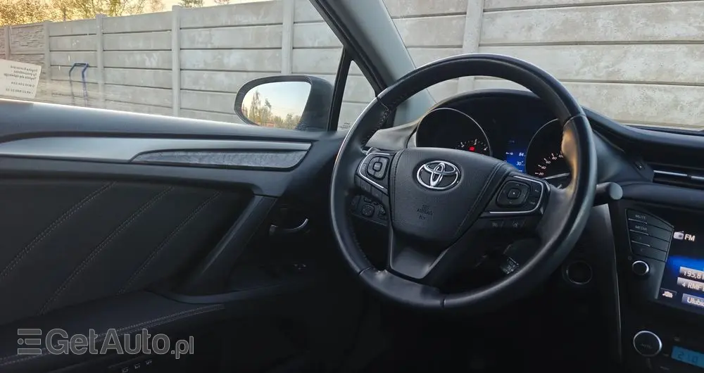 TOYOTA Avensis 2.0 D-4D Prestige