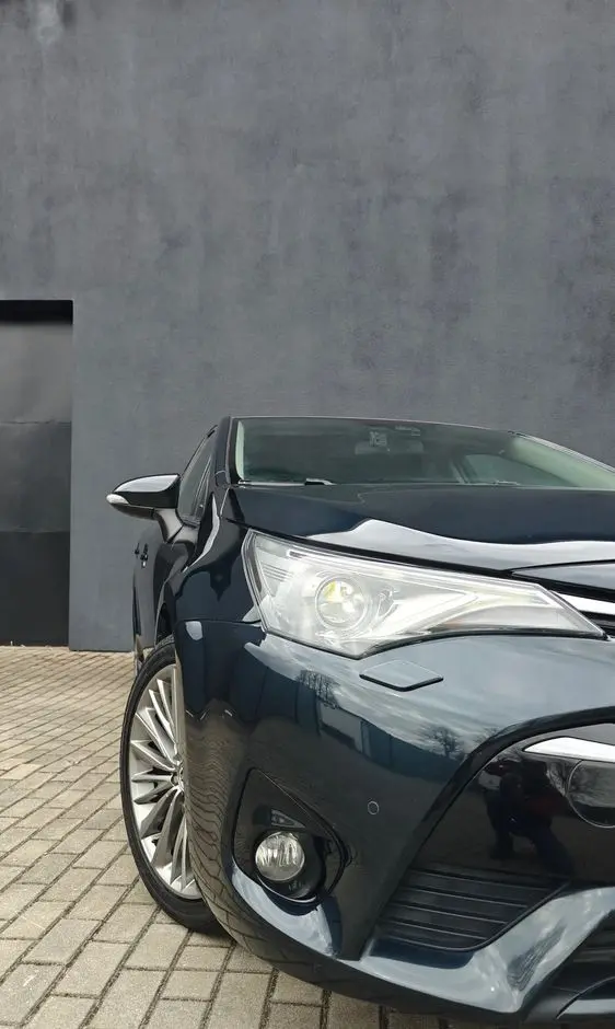 TOYOTA Avensis 2.0 D-4D Prestige