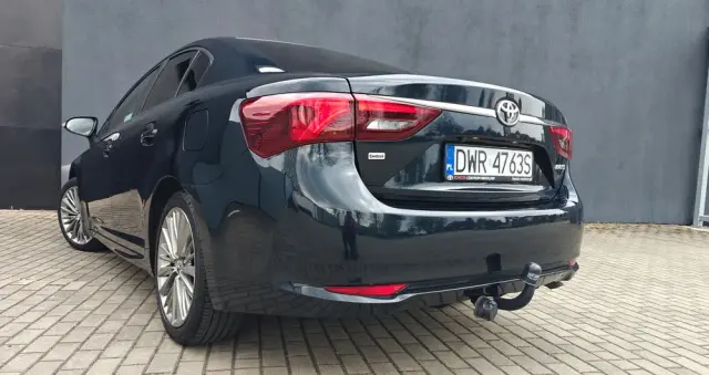 TOYOTA Avensis 2.0 D-4D Prestige