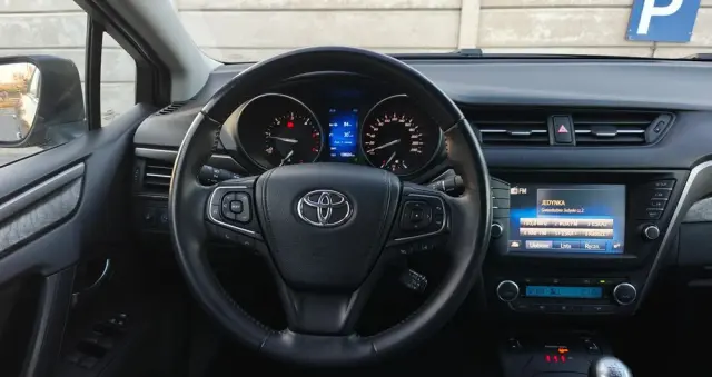 TOYOTA Avensis 2.0 D-4D Prestige