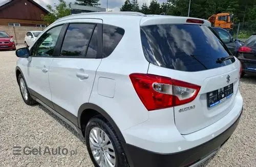 SUZUKI S-cross 