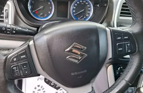 SUZUKI S-cross 