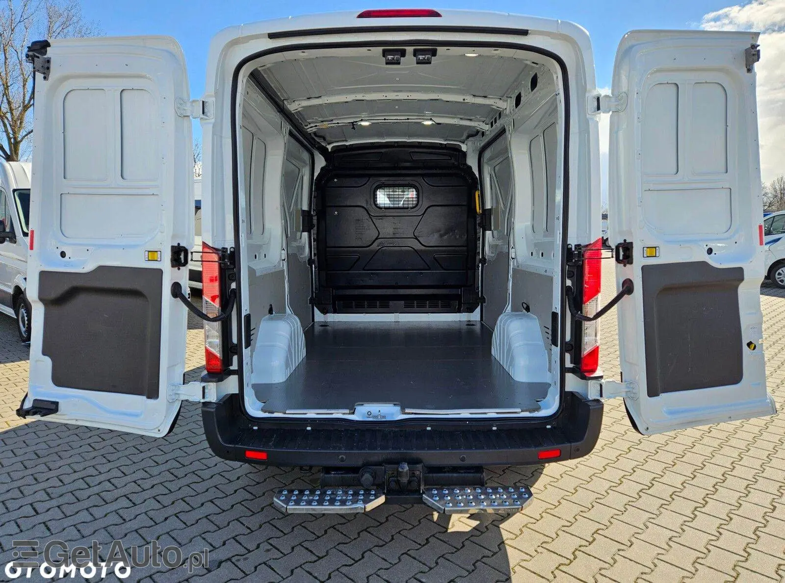 FORD Transit L2H2 Limited