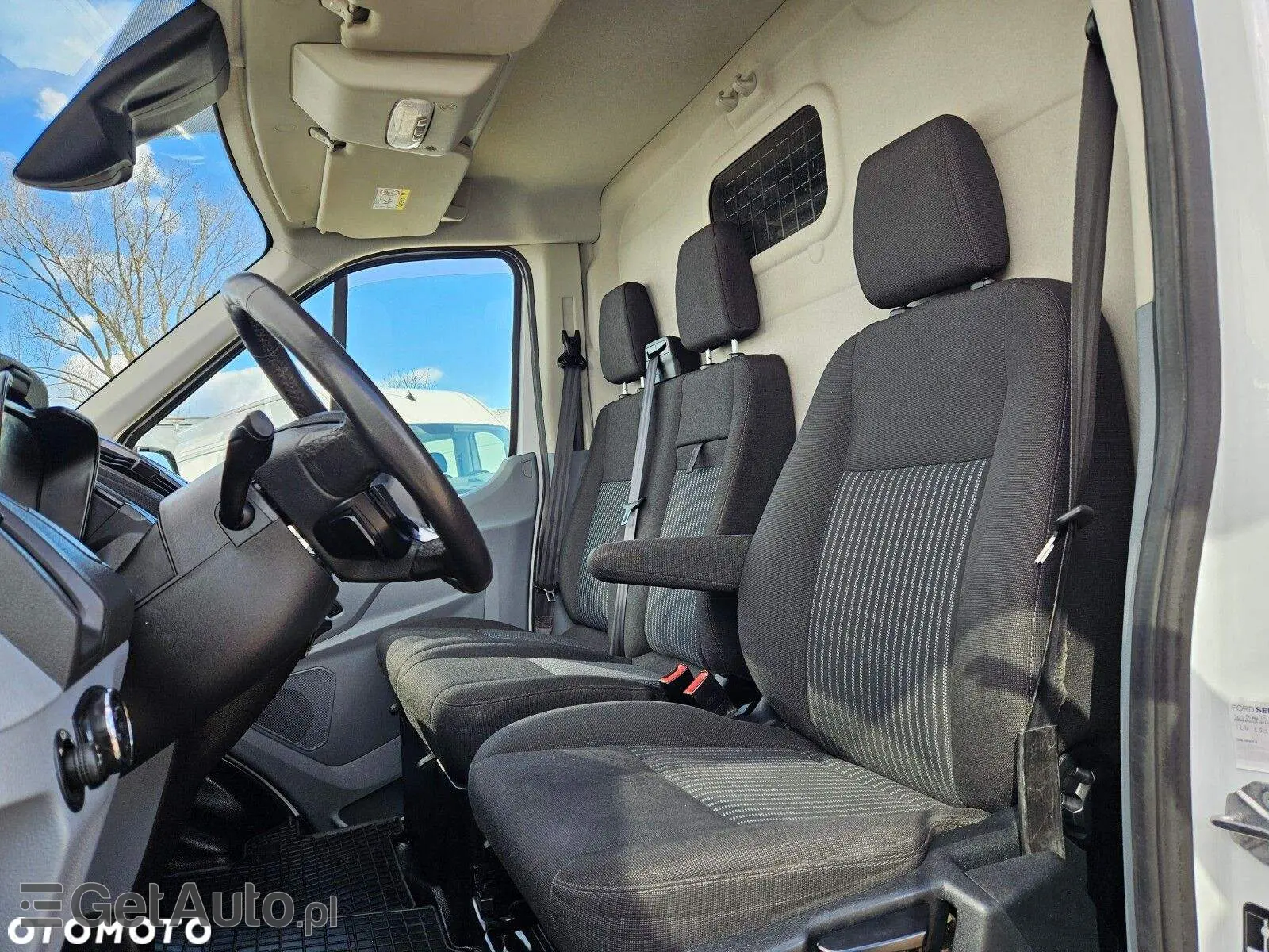 FORD Transit L2H2 Limited