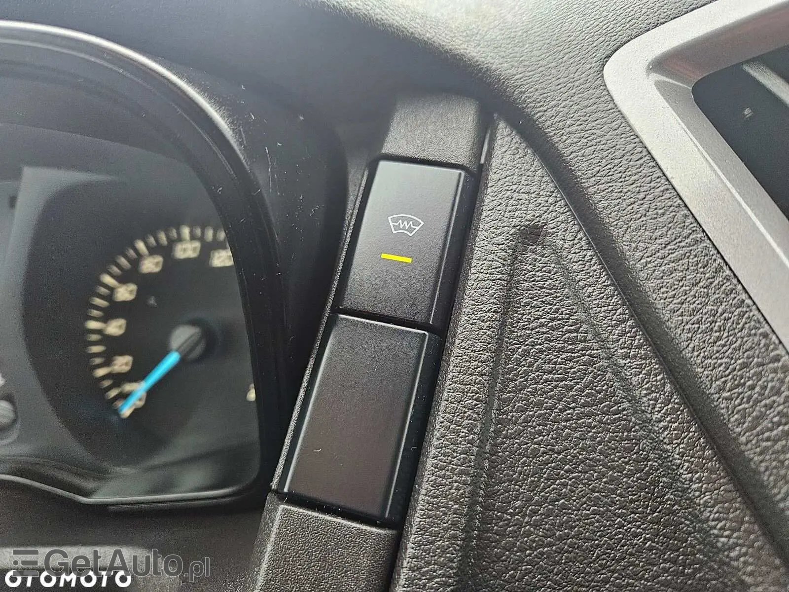 FORD Transit L2H2 Limited