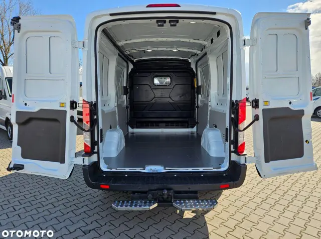FORD Transit L2H2 Limited