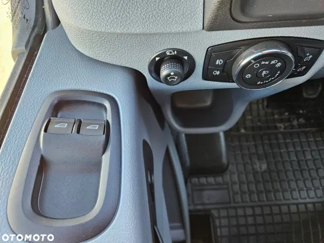 FORD Transit L2H2 Limited