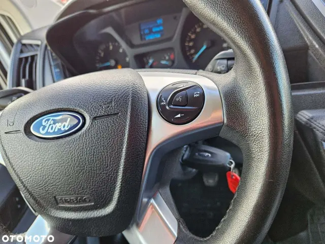 FORD Transit L2H2 Limited