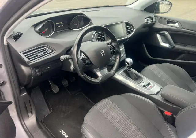 PEUGEOT 308 PureTech 110 Stop & Start Active