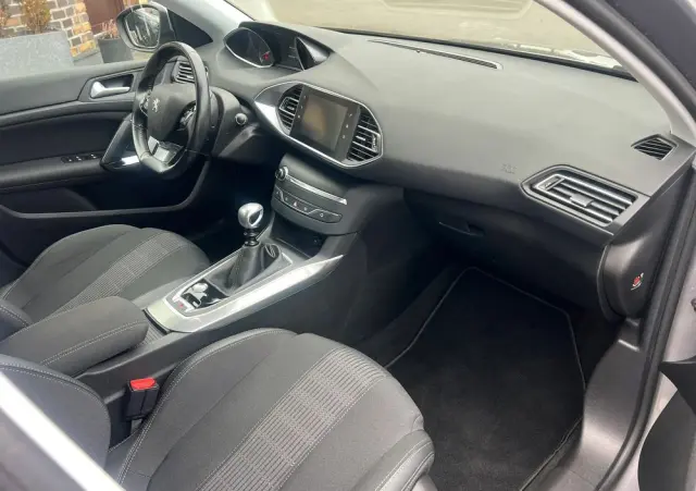 PEUGEOT 308 PureTech 110 Stop & Start Active