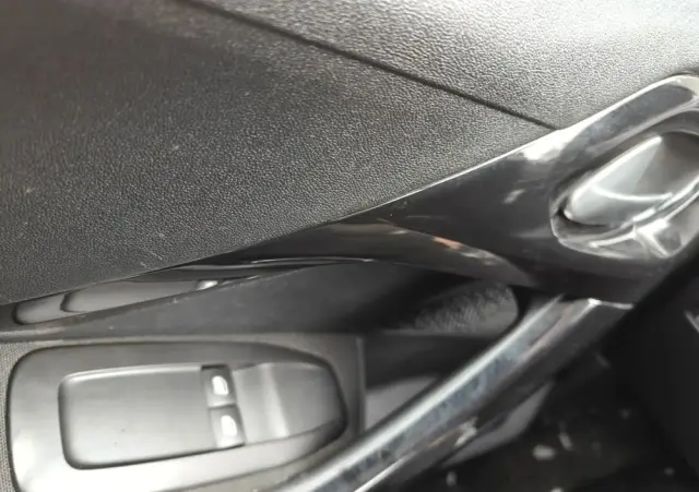 PEUGEOT 208 68 VTI Access