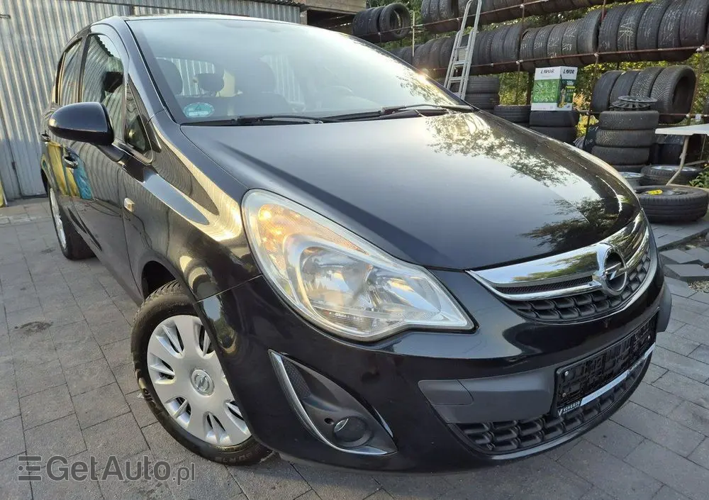 OPEL Corsa 1.4 16V 150 Jahre
