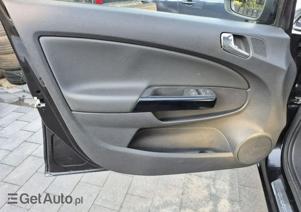 OPEL Corsa 1.4 16V 150 Jahre