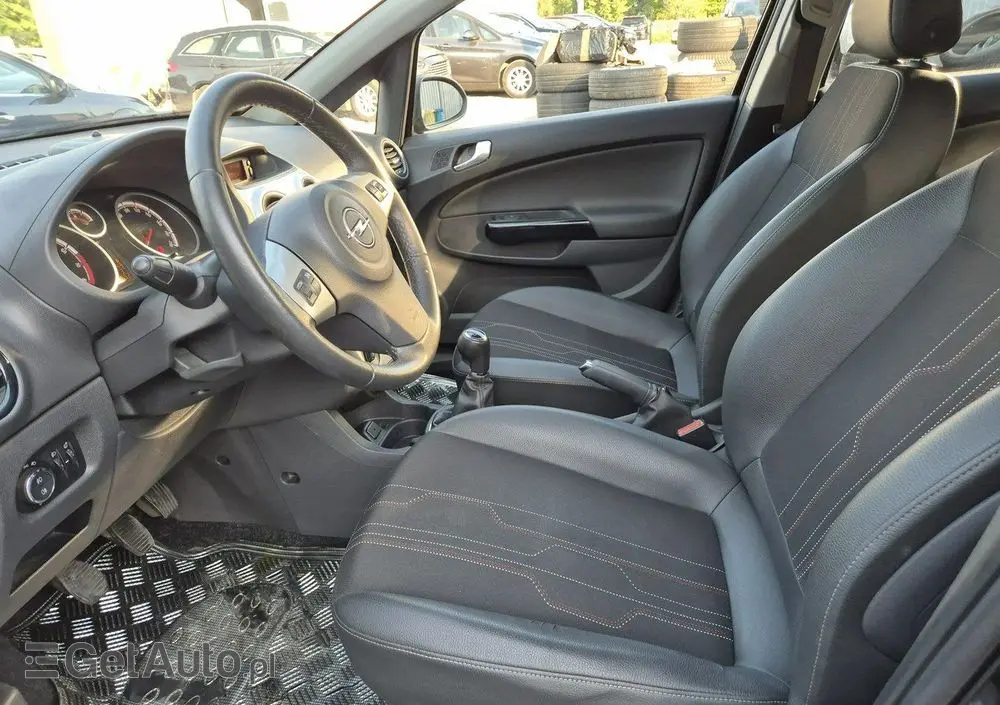 OPEL Corsa 1.4 16V 150 Jahre