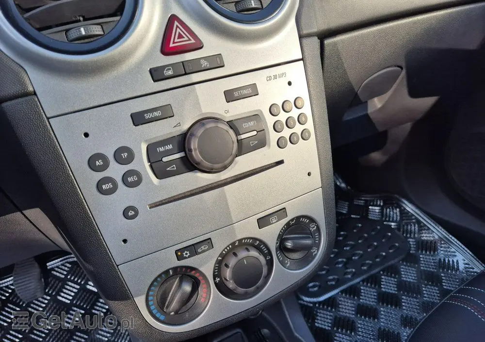 OPEL Corsa 1.4 16V 150 Jahre