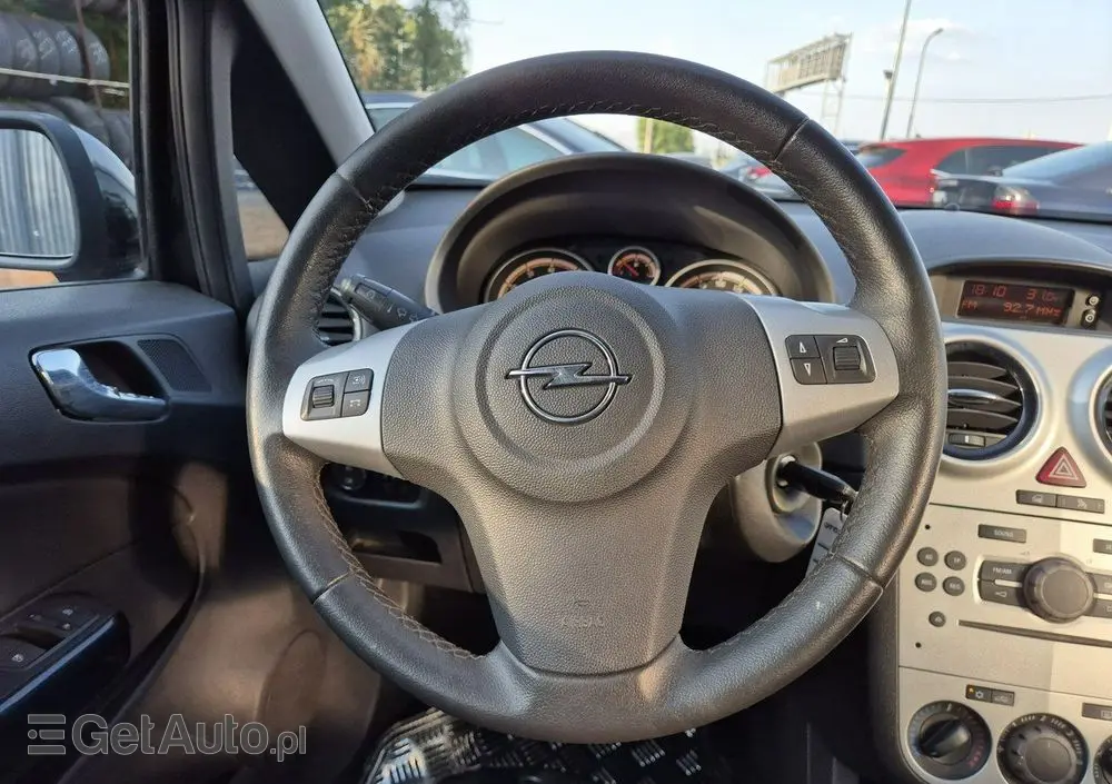 OPEL Corsa 1.4 16V 150 Jahre