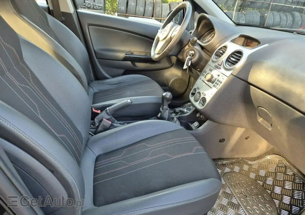 OPEL Corsa 1.4 16V 150 Jahre