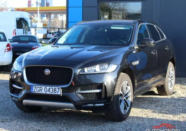 JAGUAR F-Pace 