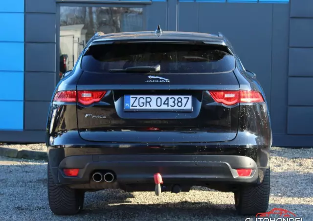 JAGUAR F-Pace 