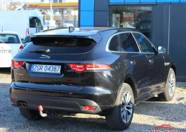 JAGUAR F-Pace 