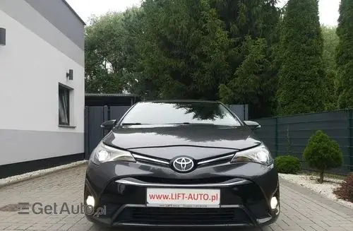 TOYOTA Avensis 