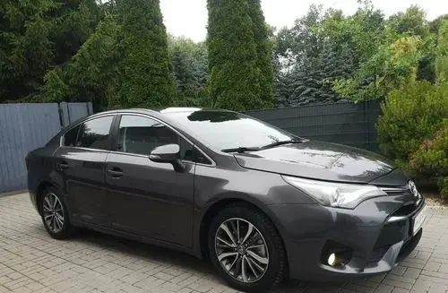 TOYOTA Avensis 