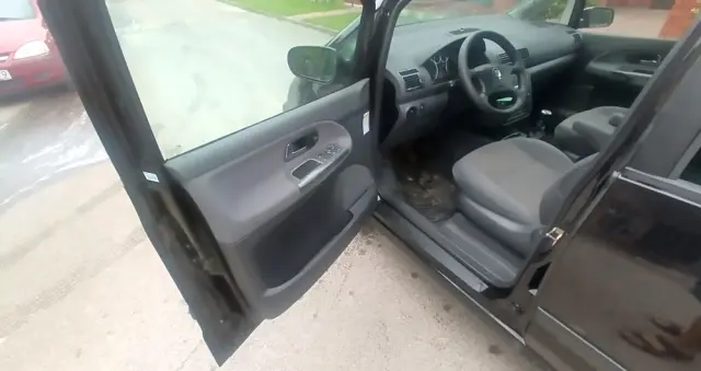 SEAT Alhambra 2.0 Reference