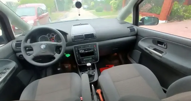 SEAT Alhambra 2.0 Reference