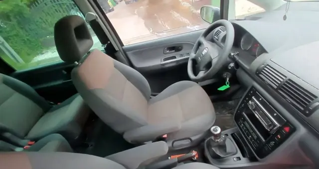 SEAT Alhambra 2.0 Reference