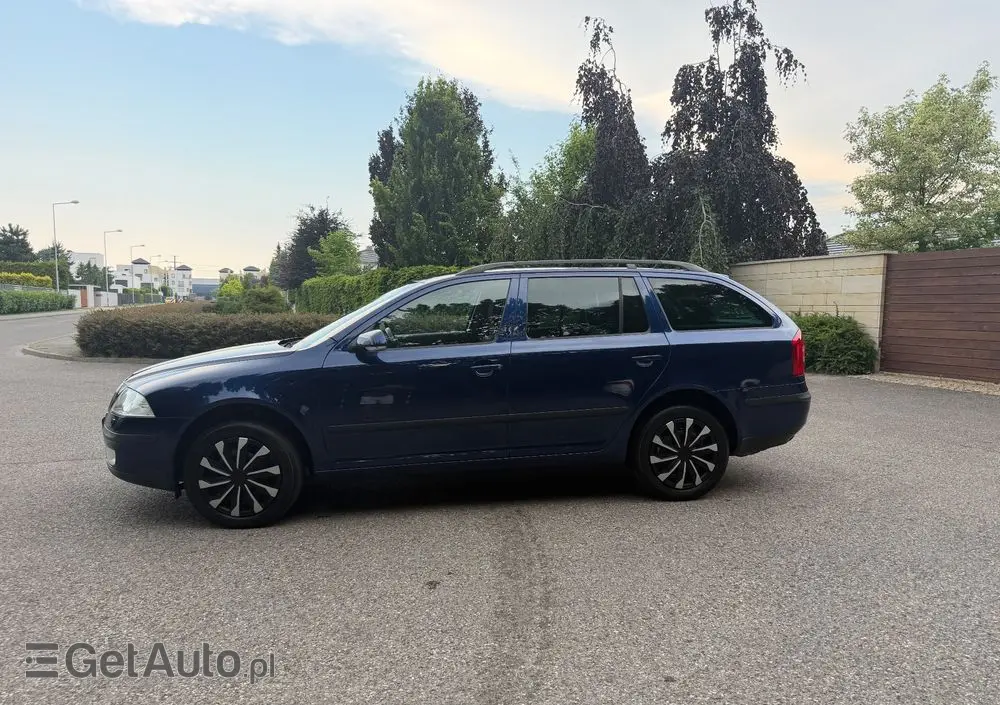 SKODA Octavia 1.8 T FSI Elegance