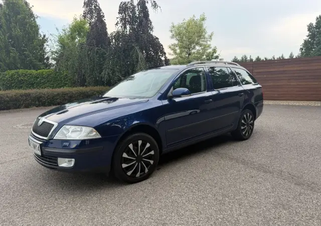 SKODA Octavia 1.8 T FSI Elegance