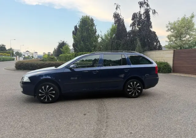 SKODA Octavia 1.8 T FSI Elegance
