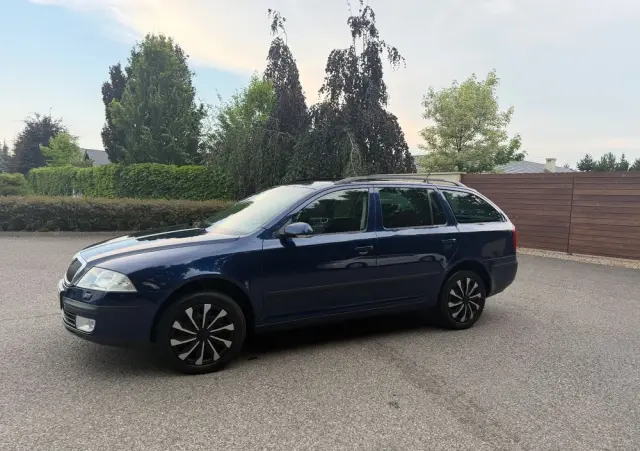 SKODA Octavia 1.8 T FSI Elegance