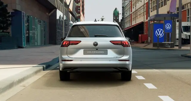 VOLKSWAGEN Golf Variant 