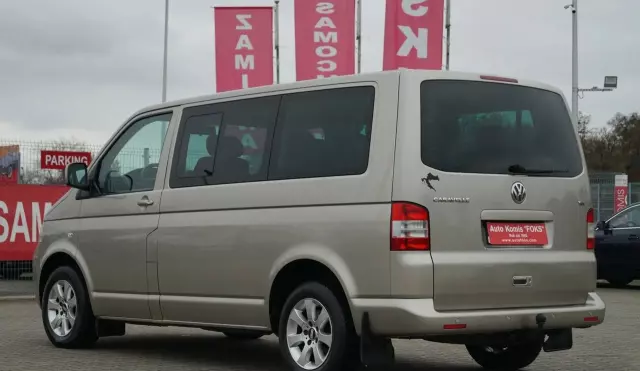 VOLKSWAGEN Caravelle 