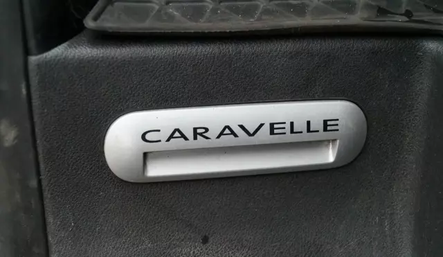 VOLKSWAGEN Caravelle 