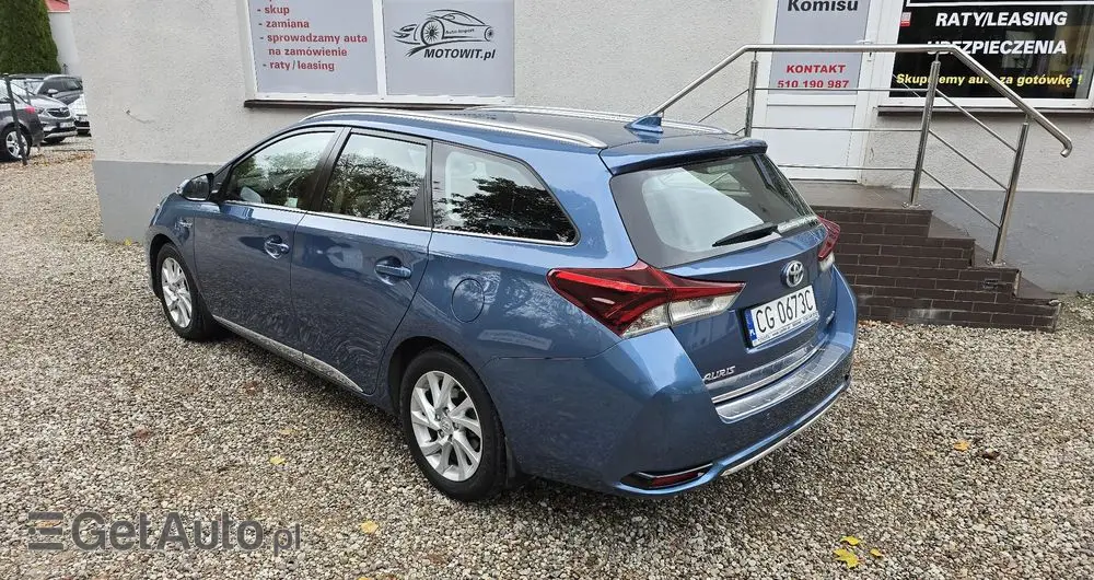 TOYOTA Auris Hybrid 135 Comfort