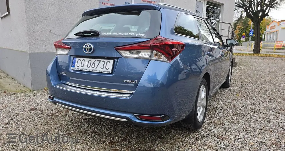 TOYOTA Auris Hybrid 135 Comfort