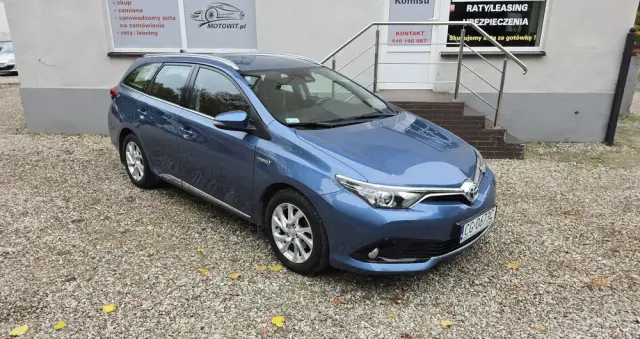 TOYOTA Auris Hybrid 135 Comfort