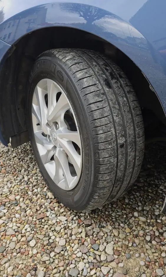 TOYOTA Auris Hybrid 135 Comfort