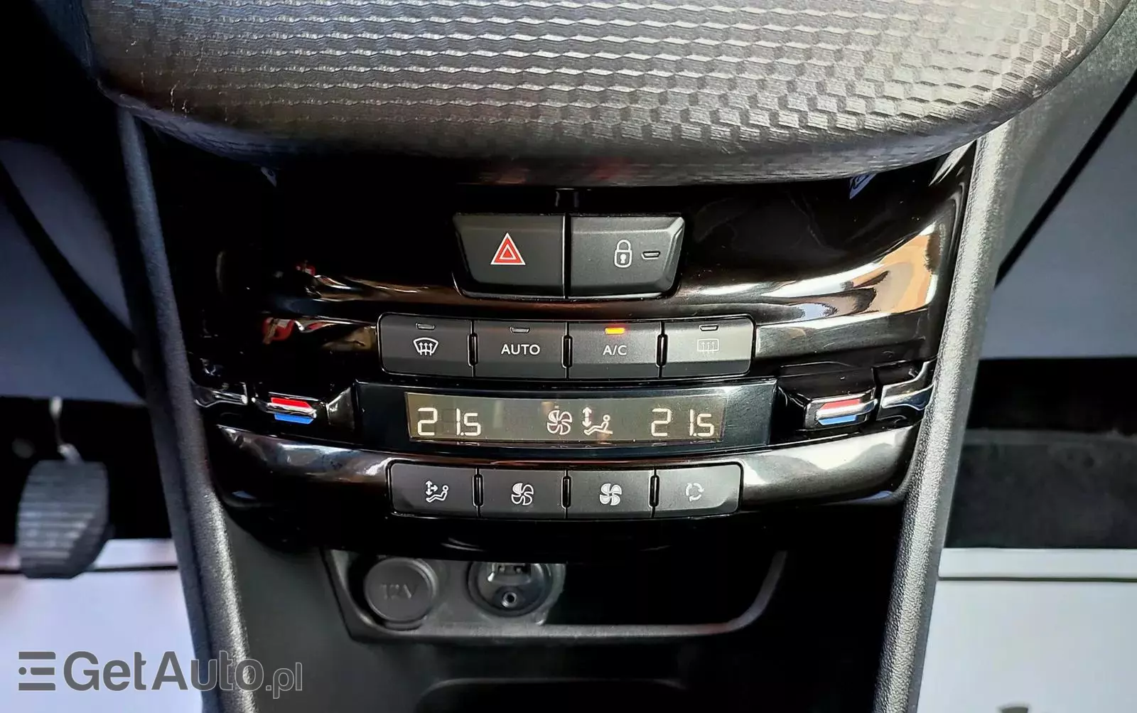 PEUGEOT 208 1.2 PureTech Allure S&S