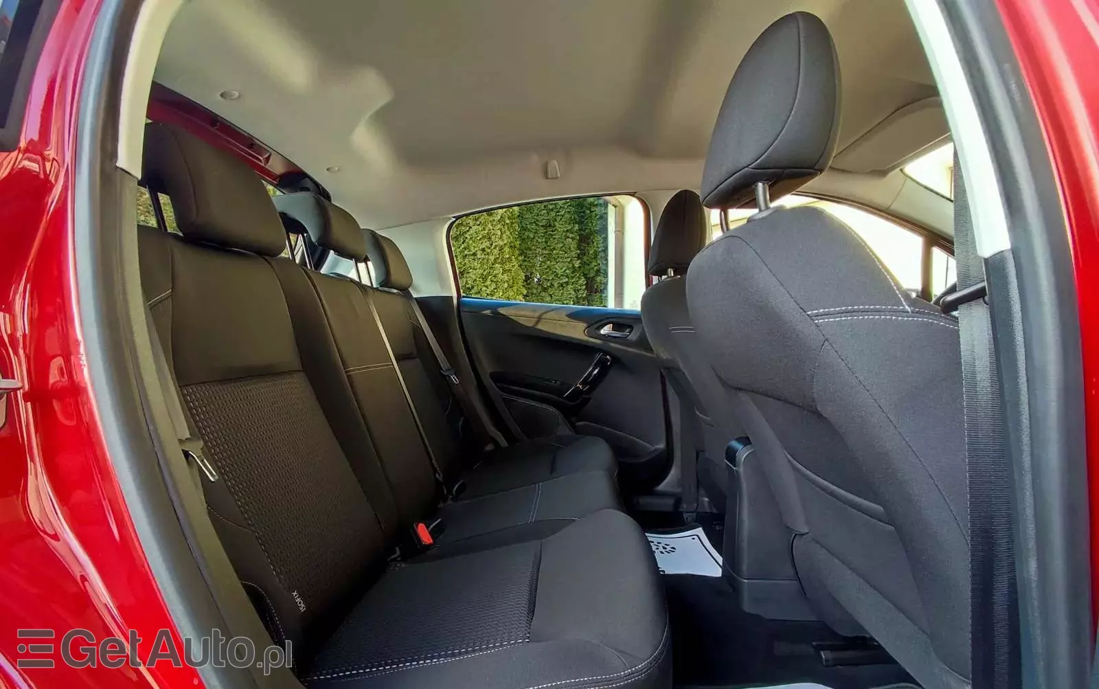 PEUGEOT 208 1.2 PureTech Allure S&S