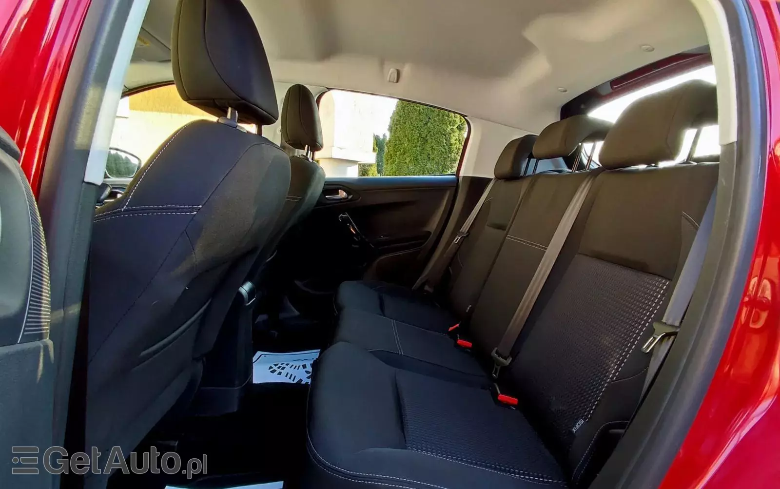 PEUGEOT 208 1.2 PureTech Allure S&S