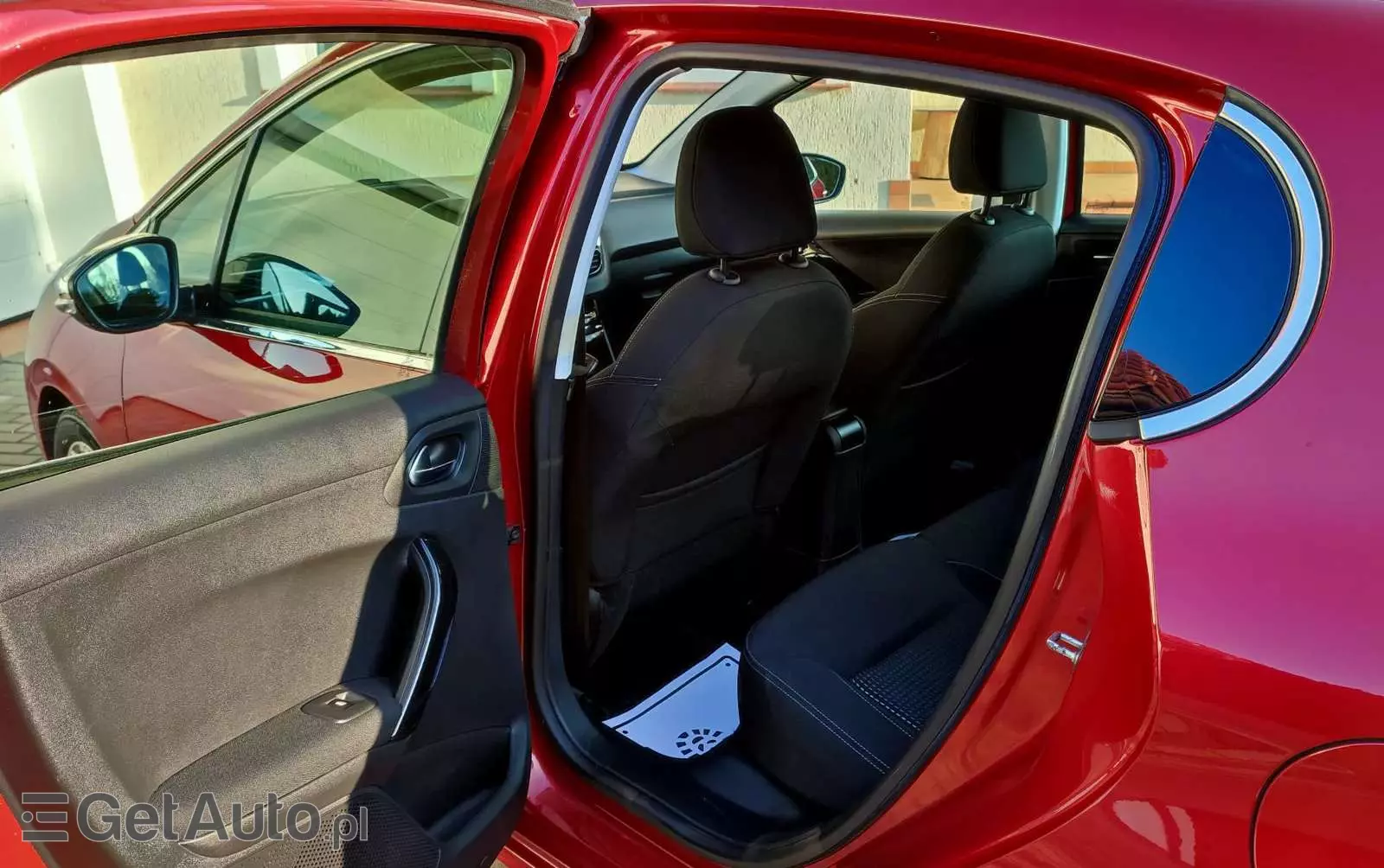 PEUGEOT 208 1.2 PureTech Allure S&S