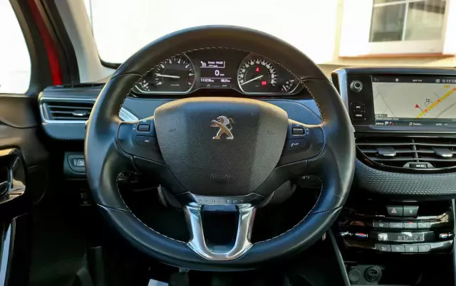 PEUGEOT 208 1.2 PureTech Allure S&S