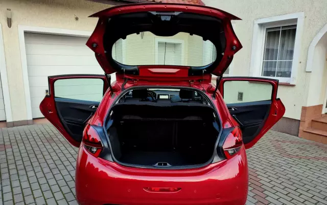 PEUGEOT 208 1.2 PureTech Allure S&S