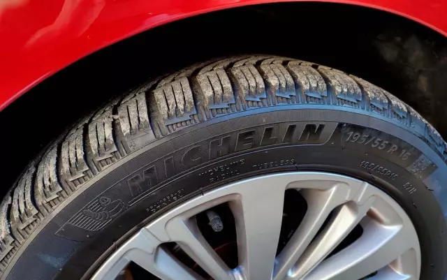 PEUGEOT 208 1.2 PureTech Allure S&S